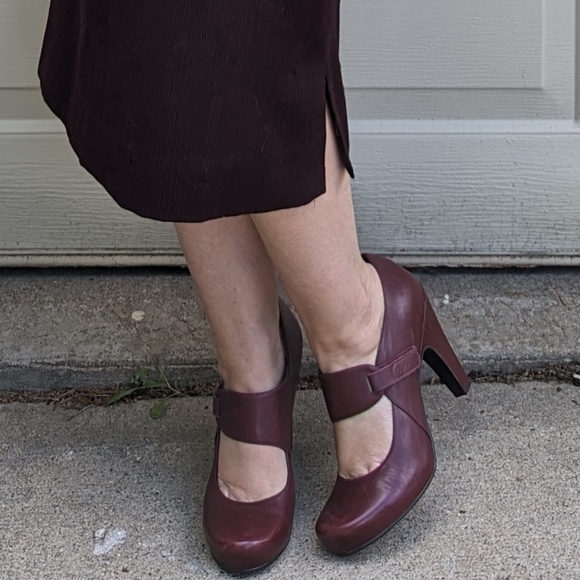 TSUBO caia sangria platform heels 9 - Picture 4 of 13